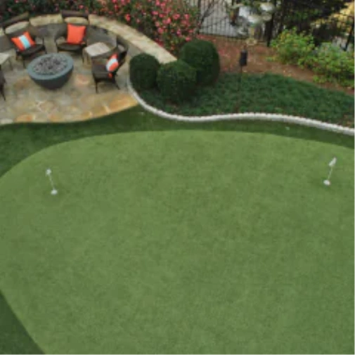 Synthetic Turf vs. Real Grass: Which Makes the Best Putting Green in Fresno?