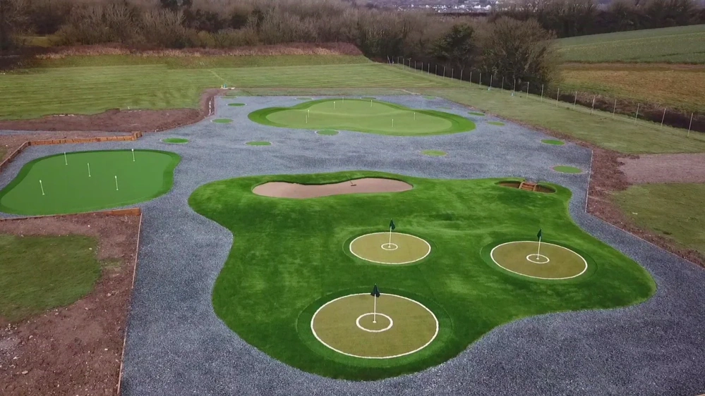 Turf Selection for Putting Greens vs. Tee Lines vs. Chipping Areas in Fresno